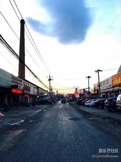 努力用優(yōu)秀的設(shè)備，拍出優(yōu)秀的照片