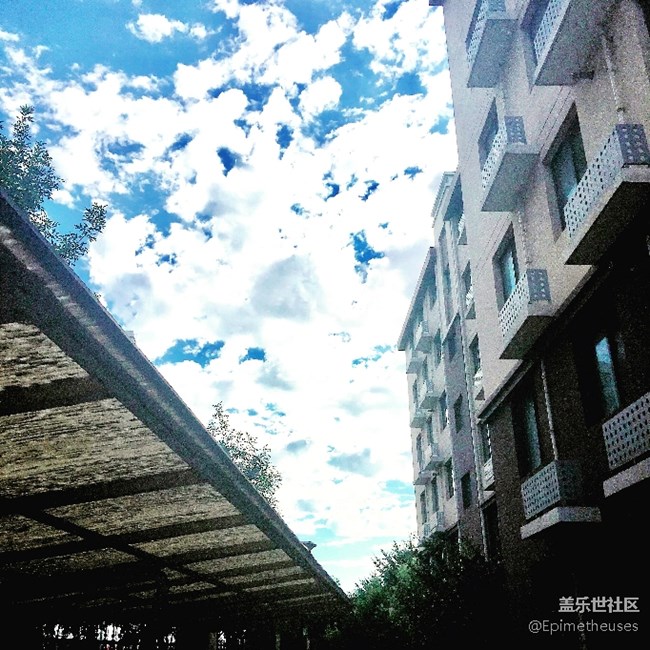 努力用優(yōu)秀的設(shè)備，拍出優(yōu)秀的照片