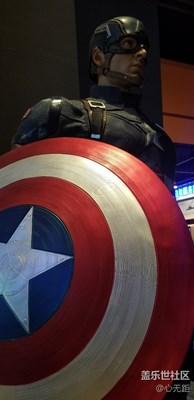 萬達(dá)影院看《紅海行動》看見了美國隊(duì)長?