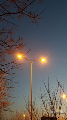 不一樣的夜燈