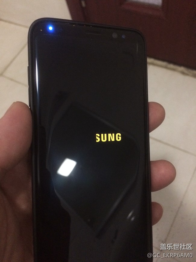 s8使用當(dāng)中突然花屏