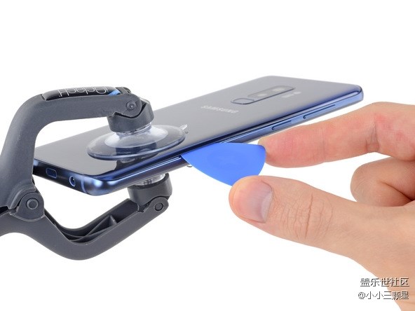 外觀如此漂亮的三星S9里面長什么樣？不妨看看這組拆機圖