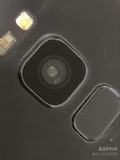 s8泡水后攝像頭進(jìn)水