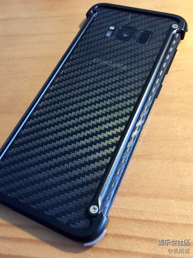 慶祝升級(jí)8.0，分享一個(gè)手機(jī)框