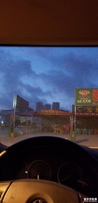 有些時(shí)候，只想自己靜靜坐到天亮