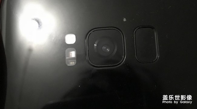 三星s8+攝像頭有劃痕