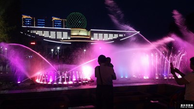 夜拍噴泉