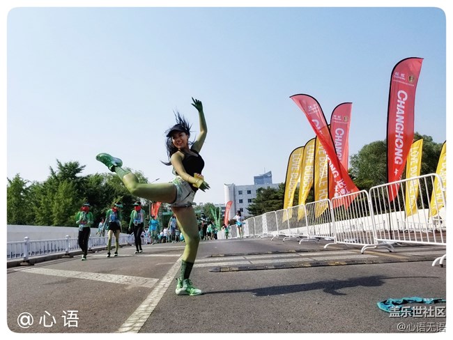 歡樂(lè)的北京泡泡跑