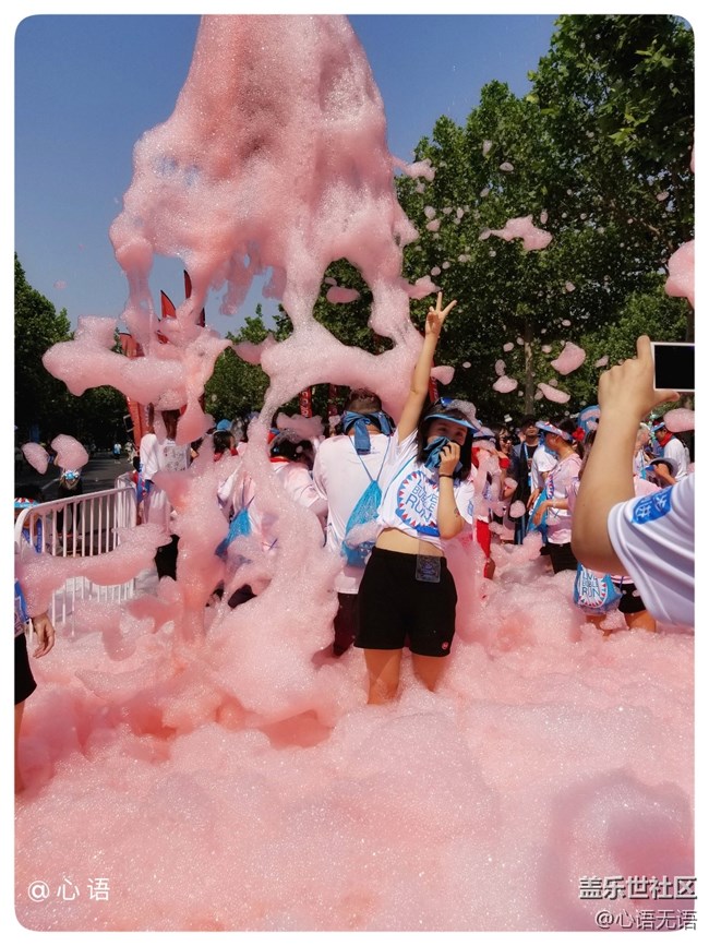 歡樂(lè)的北京泡泡跑