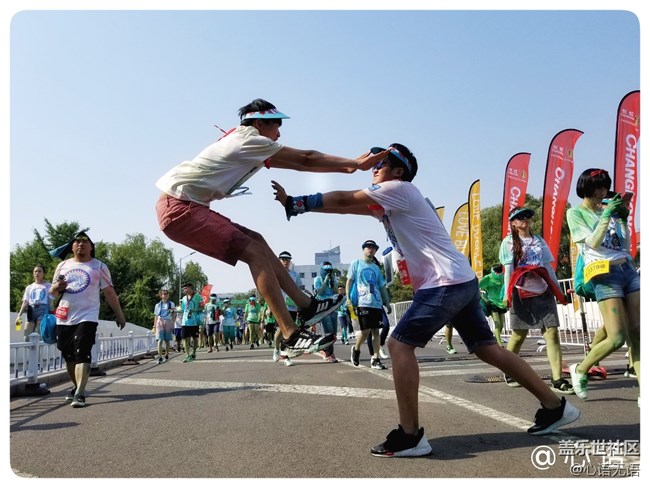 歡樂(lè)的北京泡泡跑