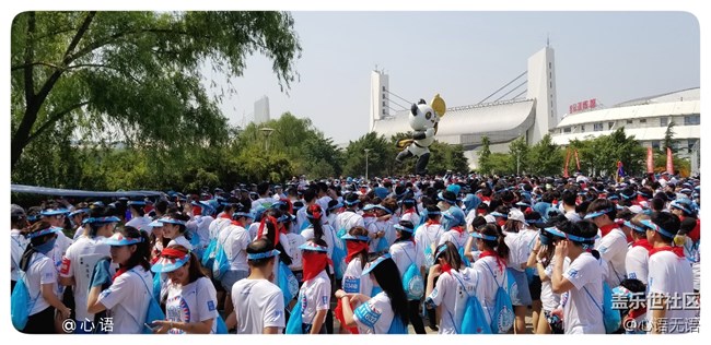 歡樂(lè)的北京泡泡跑