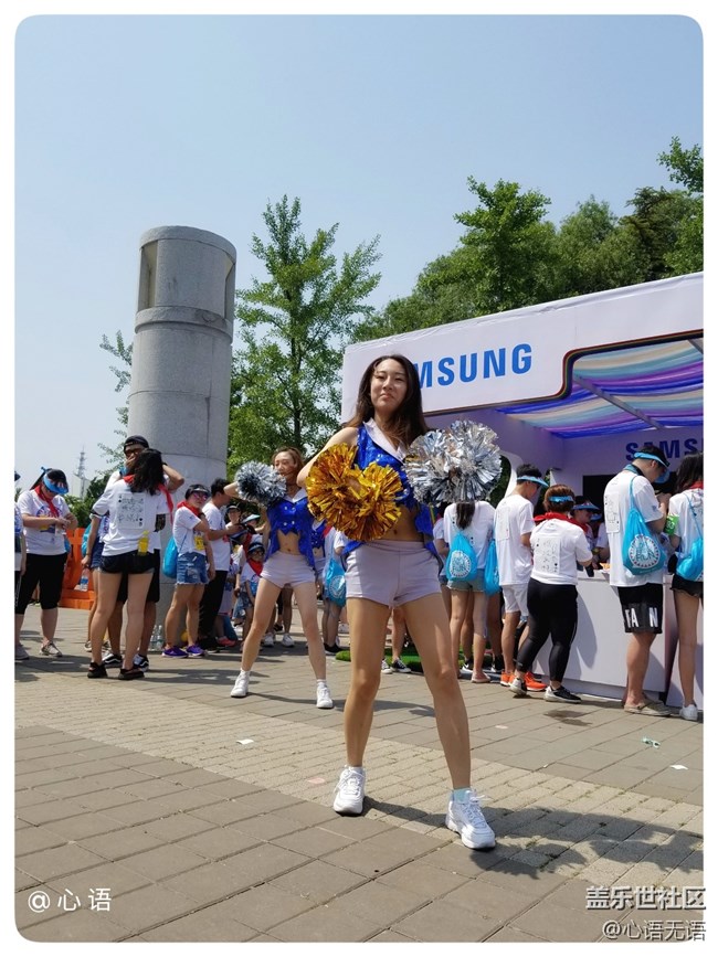 歡樂(lè)的北京泡泡跑