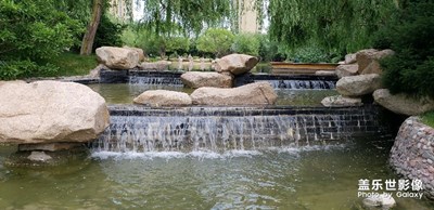 蒙蒙細(xì)雨中