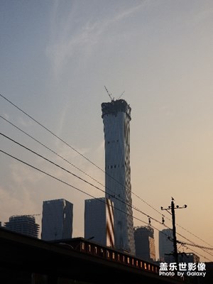 還是喜歡三星的夜拍??????