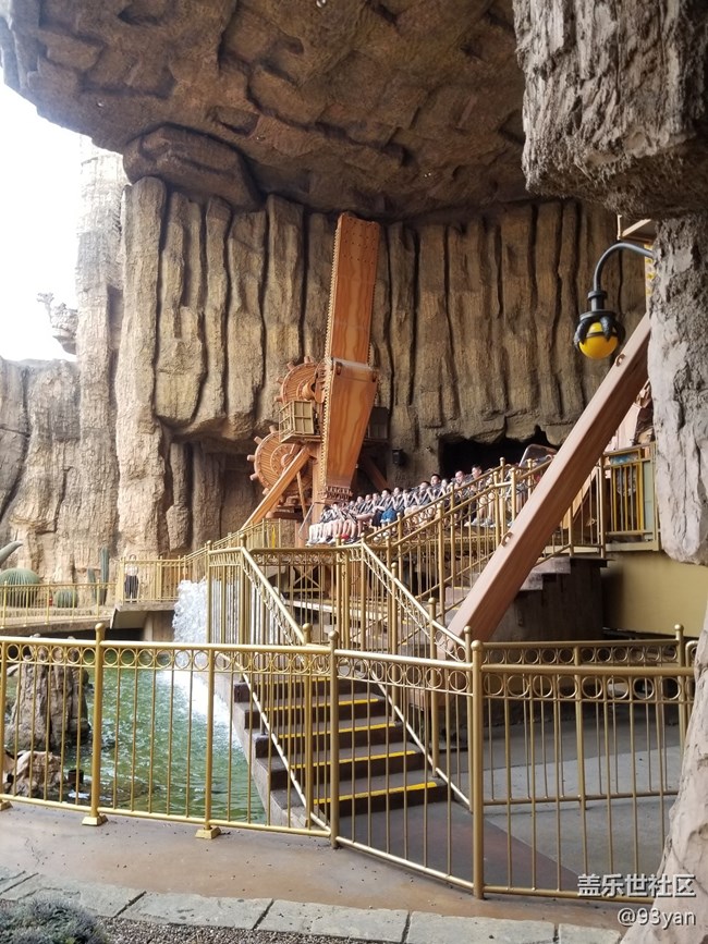 社區(qū)三周年慶之狂歡恐龍城