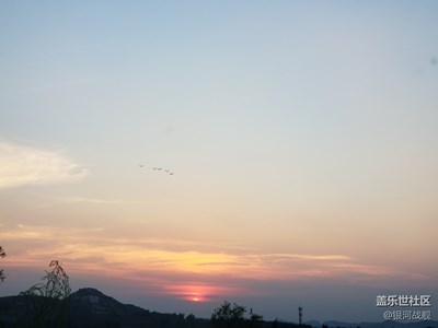 落霞與孤鶩齊飛