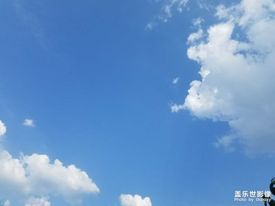 傍晚的云啊 你飄向何處