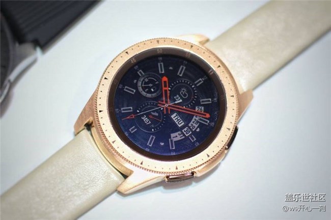 三星Galaxy Watch現(xiàn)場實拍圖賞：看上去就像是一塊真機械表