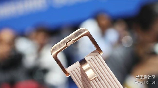 三星Galaxy Watch現(xiàn)場實拍圖賞：看上去就像是一塊真機械表