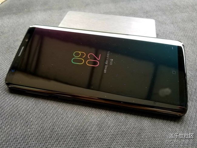 是什么吸引了你們購(gòu)買(mǎi)三星手機(jī)？