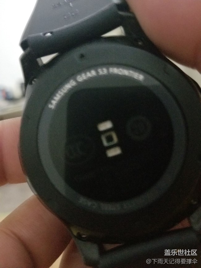 三星手表s3不能測心率，抬腕亮屏也沒用
