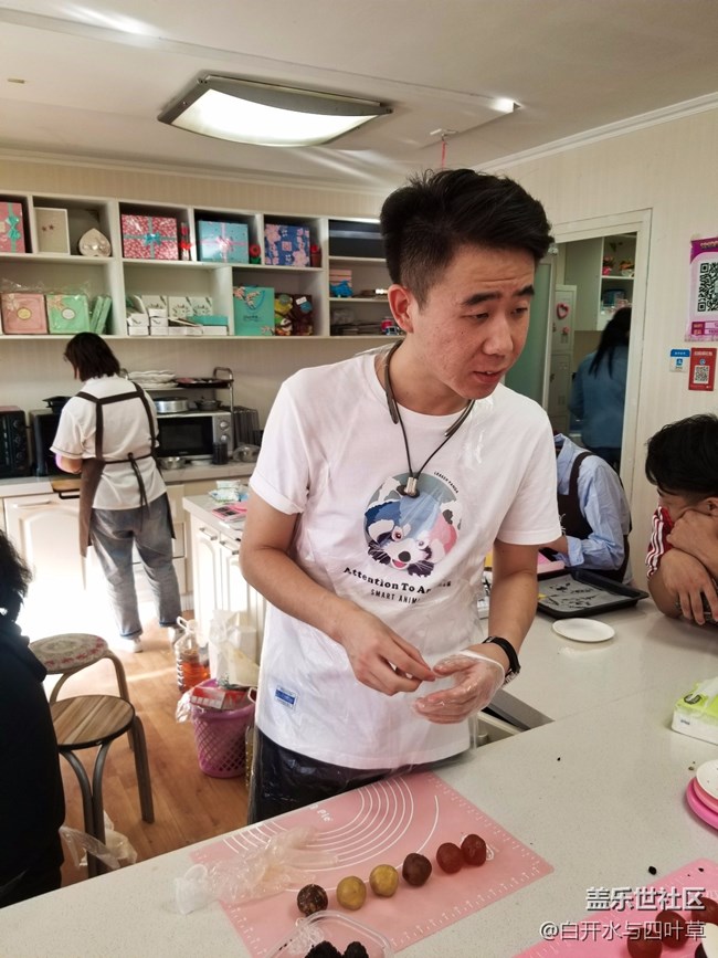 和社區(qū)一起過中秋 和社區(qū)一起過中秋
