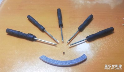 發(fā)現(xiàn)個副業(yè)，維修手機