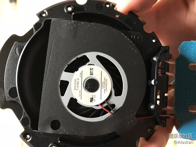 【拆解】三星第三代無線充電器拆解 【拆解】三星第三代無線充電器拆解