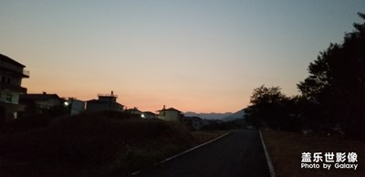 家鄉(xiāng)的天