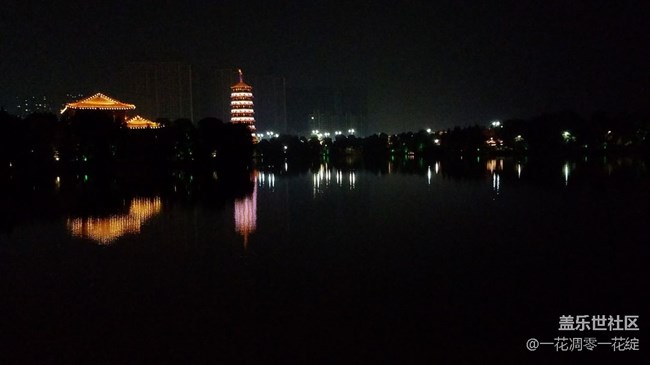 王者仍在，最強(qiáng)夜視儀隨手夜拍。