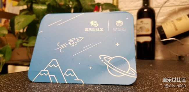 收到了，小禮物  哈哈哈  漂亮