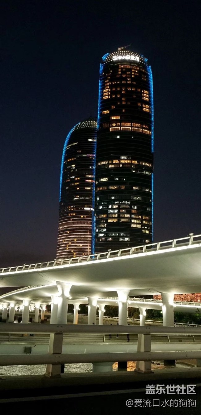 獻(xiàn)個(gè)丑