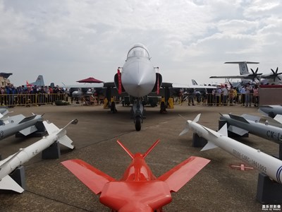 【我的日常生活】+為看航展起了個大早