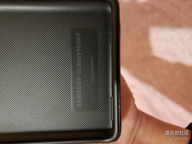 行李箱手機(jī)殼使用10天后無(wú)奈把它換下 行李箱手機(jī)殼使用10天后無(wú)奈把它換下