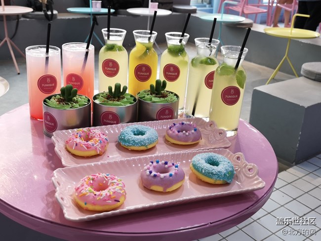 網(wǎng)紅店7unique聚會拍照---圖多