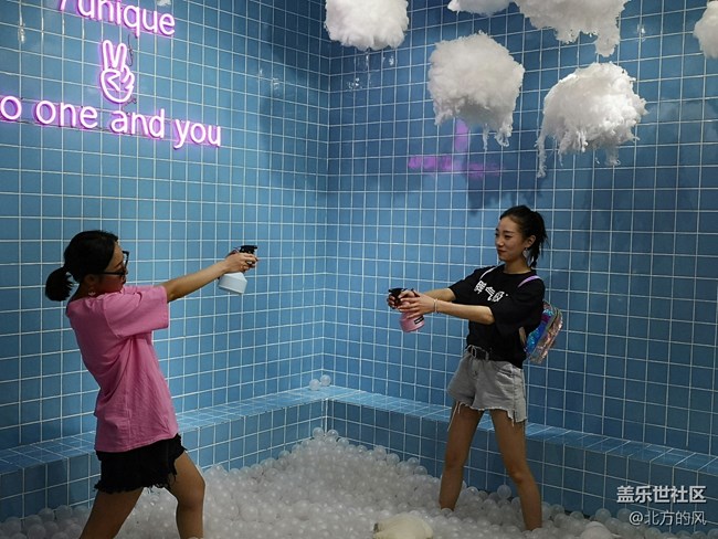 網(wǎng)紅店7unique聚會拍照---圖多