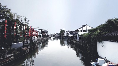 【A9s一機(jī)走天下】我們?cè)跓熡觊L(zhǎng)廊看花巷夜色