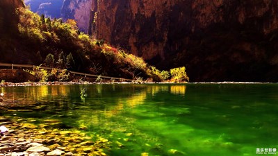 再選了幾張?zhí)猩酱髰{谷的片子，分享給大家