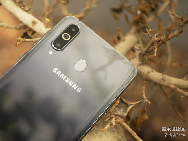 匠心獨(dú)具 慧眼識(shí)珠 三星Galaxy A8s全面評(píng)測(cè)