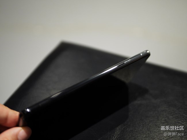 匠心獨(dú)具 慧眼識(shí)珠 三星Galaxy A8s全面評(píng)測(cè)