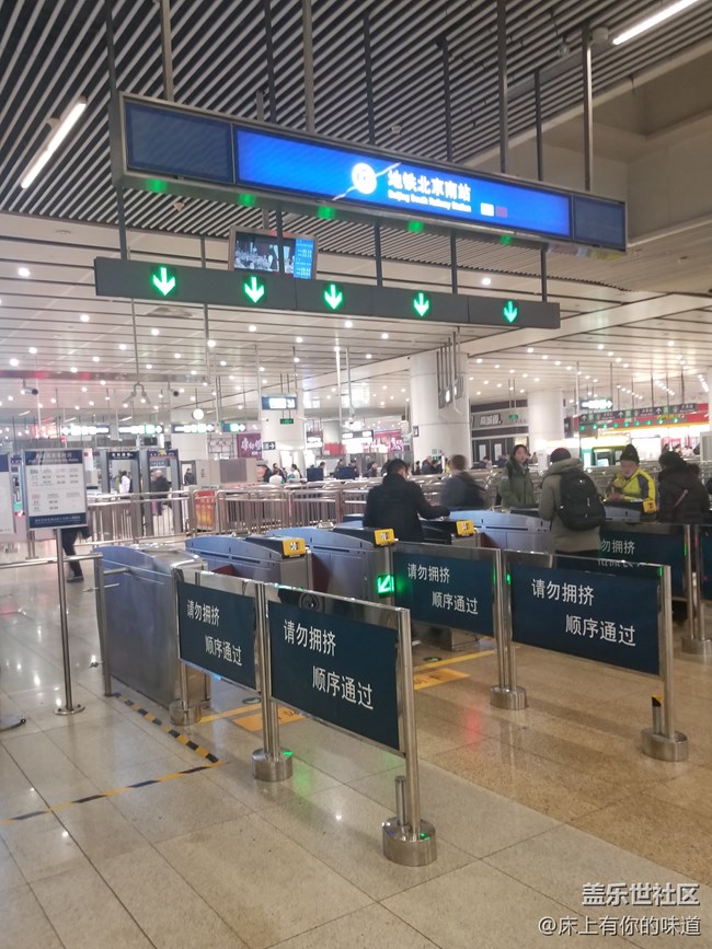 洞見未來 屏幕新形態(tài)-------三星Galaxy A8s新品發(fā)布會(huì)小記 洞見未來 屏幕新形態(tài)-------三星Galaxy A8s新品發(fā)布會(huì)小記