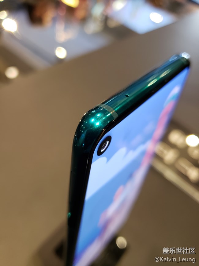 三星A8s，揭開屏幕神秘面紗，Ace王者歸來(lái)。