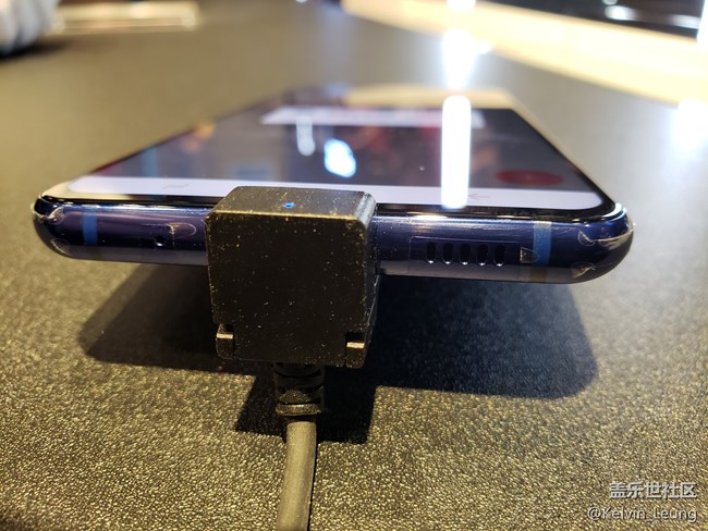 三星A8s，揭開屏幕神秘面紗，Ace王者歸來(lái)。