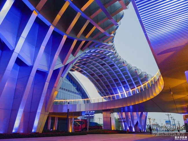 【126-127期：三星黑瞳全視屏 Galaxy A8s正式發(fā)布】