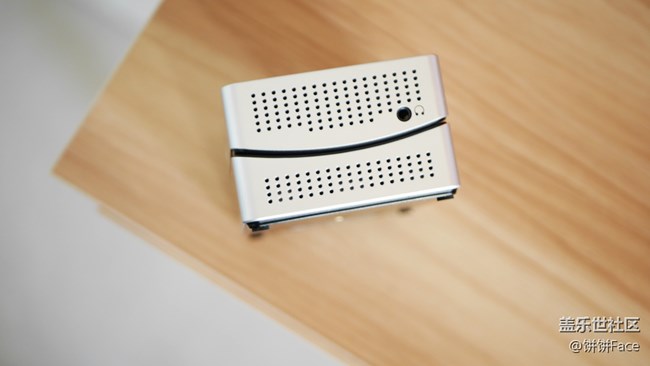 玲瓏小巧·精致有型 三星智能激光投影儀開箱圖賞