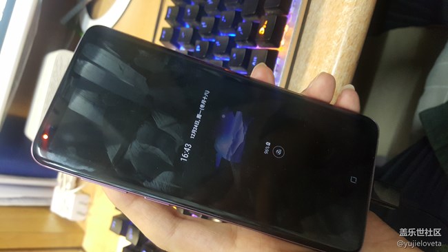 三星S9+手機(jī)重啟關(guān)機(jī)問(wèn)題