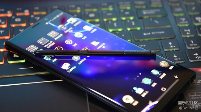 旗艦的最后堅守:三星Galaxy Note9外觀簡析 旗艦的最后堅守:三星Galaxy Note9外觀簡析