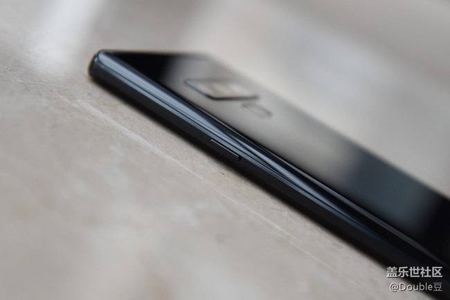 旗艦的最后堅守:三星Galaxy Note9外觀簡析 旗艦的最后堅守:三星Galaxy Note9外觀簡析