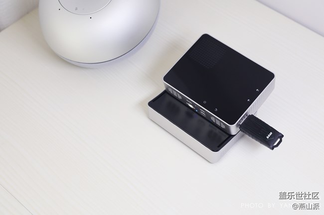 三星智能激光投影儀評測，簡直是變形金剛的能量魔方