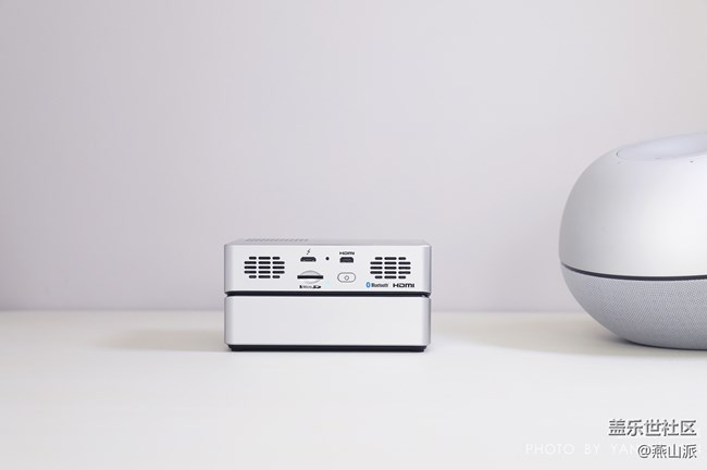 三星智能激光投影儀評測，簡直是變形金剛的能量魔方